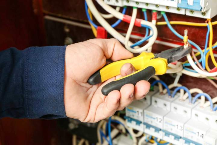 Installation, rénovation et automatisation de systèmes électriques